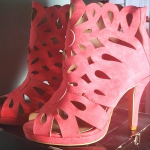 TORRID size 9 WIDE coral open toed booties.